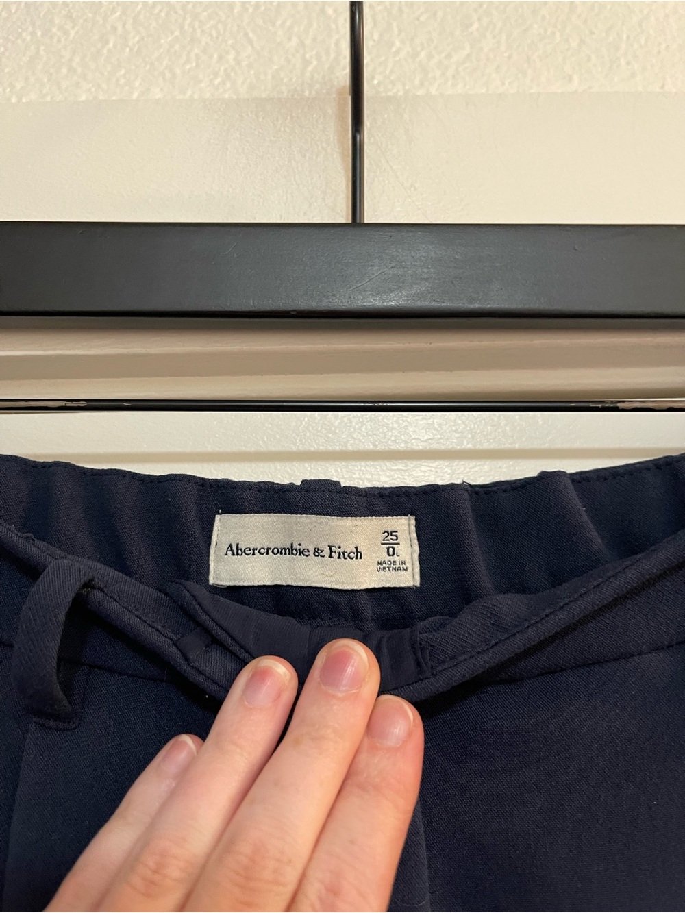 Abercrombie & Fitch Sloane Tailored Wide Leg Pant - Picture 5 of 5